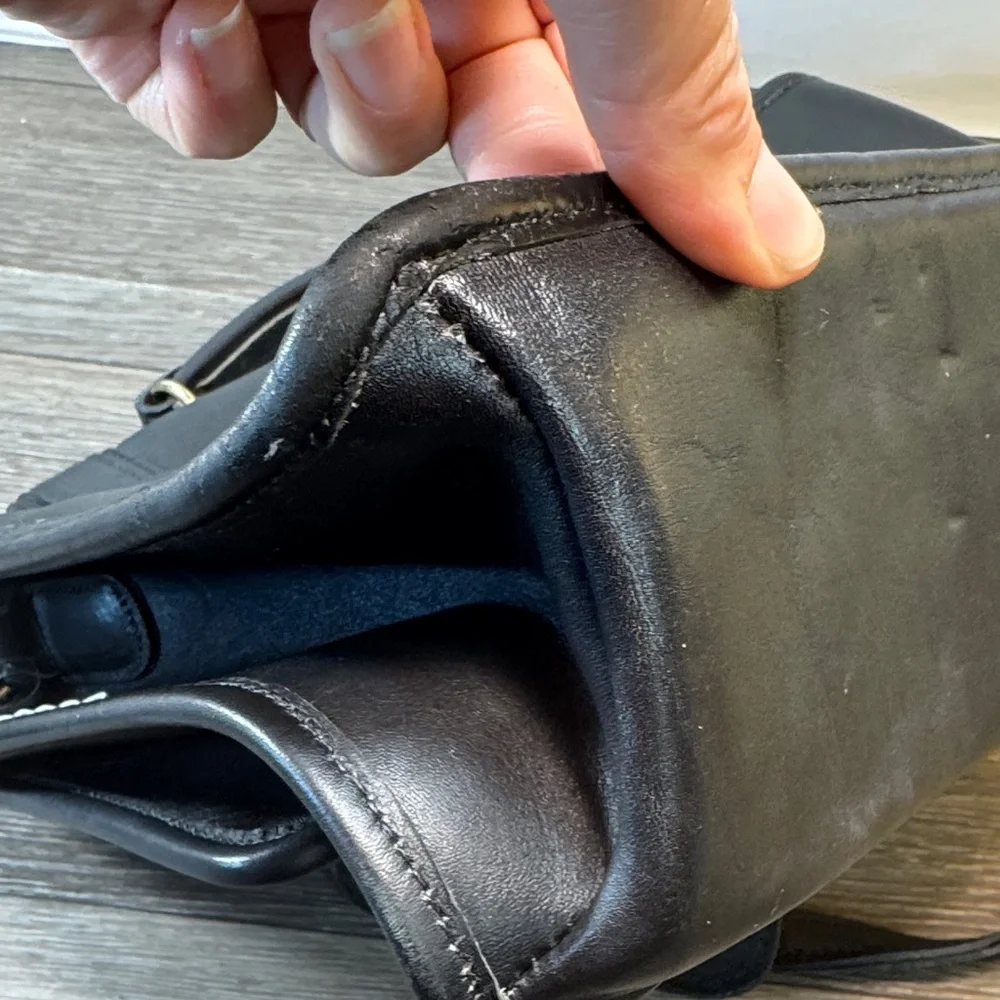 Vintage Black Leather Men's messenger Bag made in the USA 🇺🇸